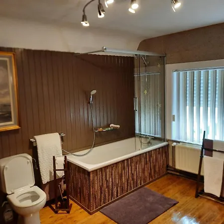 Au Trou Perdu Bed & Breakfast