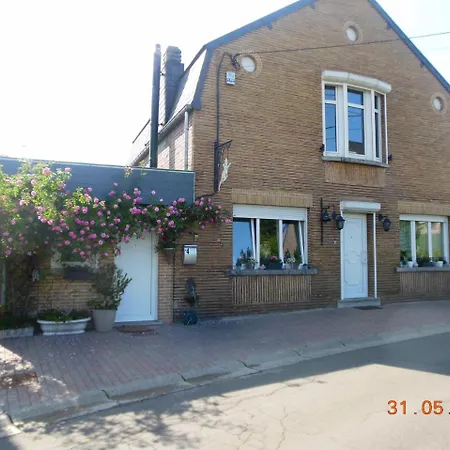 Au Trou Perdu Bed & Breakfast